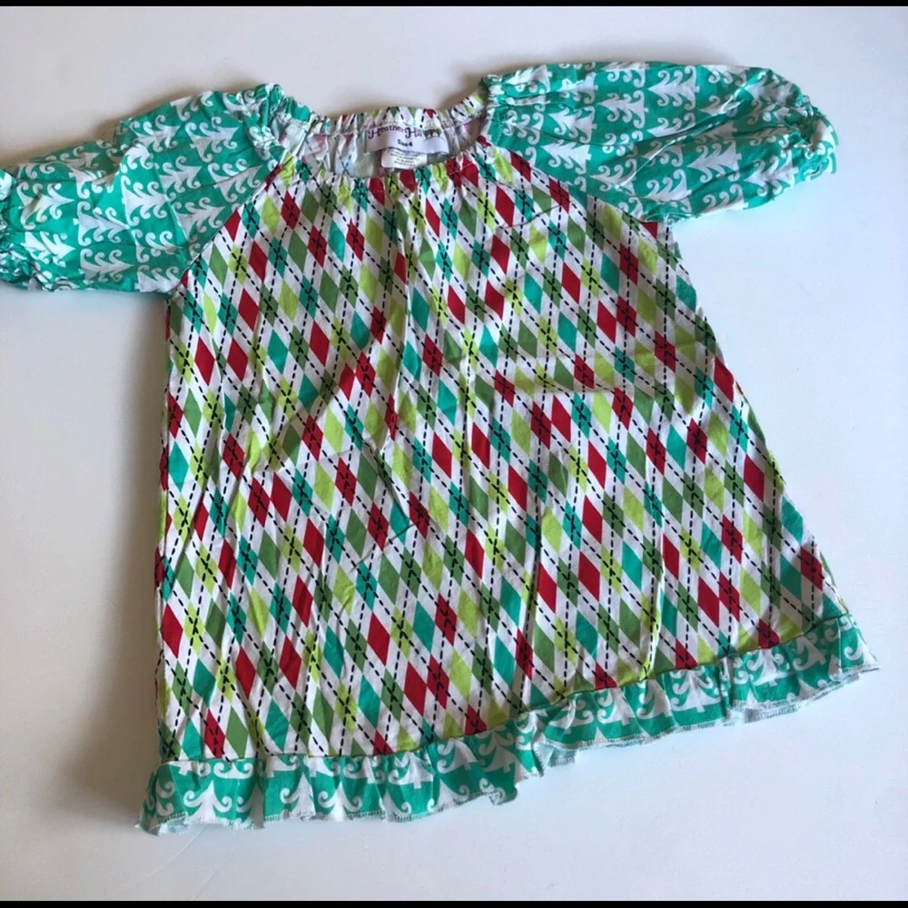 Heather Hill aqua red
